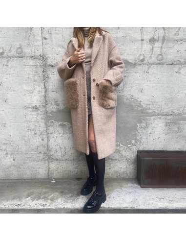 Cappotto reversibile taupe con tasche in pelliccia