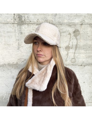 Cappellino teddy panna con visiera