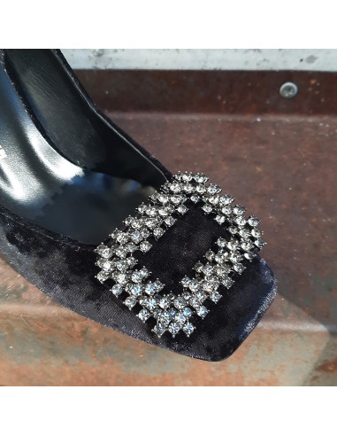 NACREE DECOLLETE' IN VELLUTO NERO