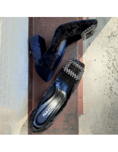 NACREE DECOLLETE' IN VELLUTO NERO