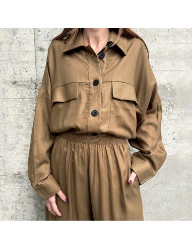 Camicia con maxi-tasche kaki