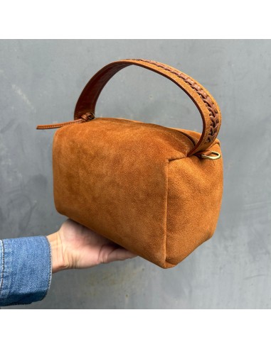 Bauletto in pelle scamosciata cuoio