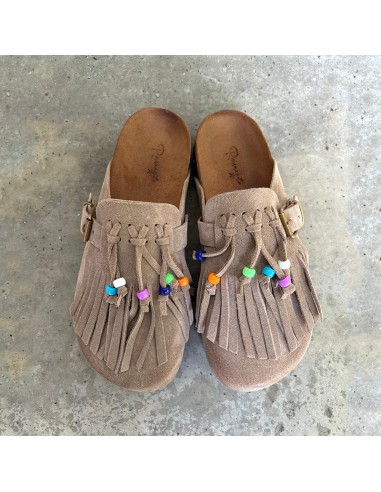 Sabot in pelle scamosciata con frange