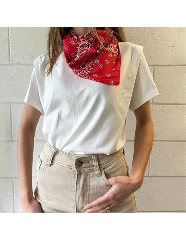 T-shirt con bandana rossa