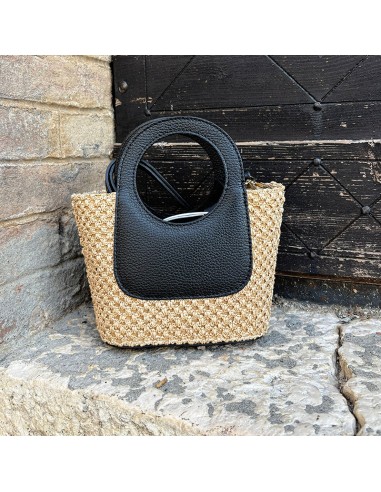 Mini-bag in pelle nera e rafia
