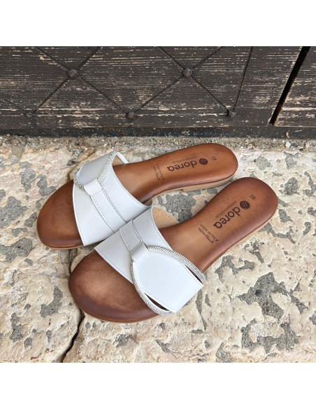 Ciabattina bianca con microstrass