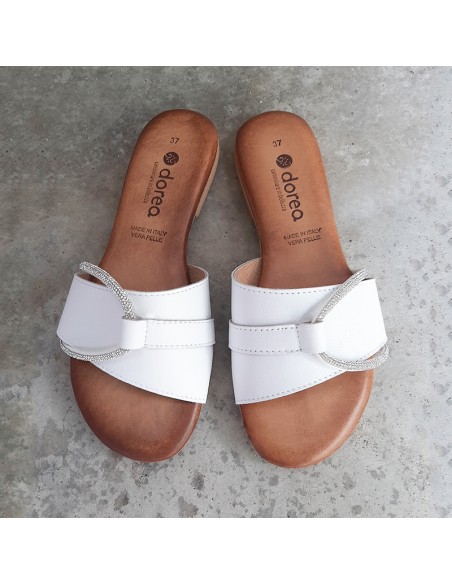 Ciabattina bianca con microstrass