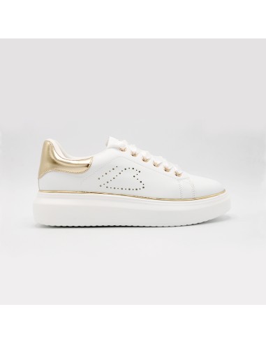 Sneaker bianca con dettagli oro