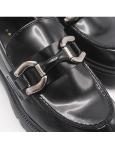 Mocassino nero con morsetto... 2