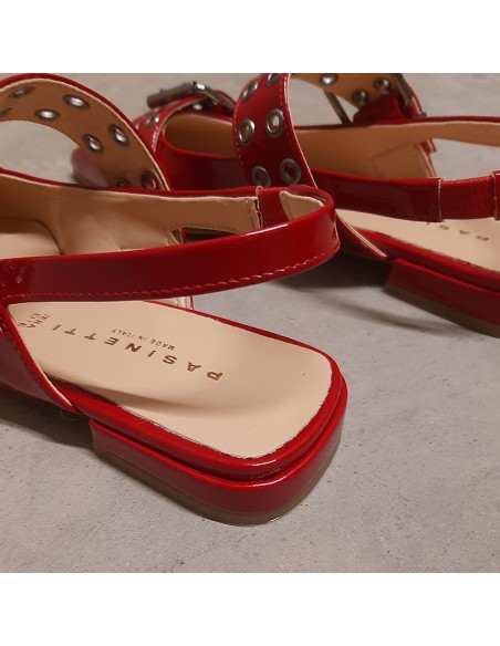 Pasinetti slingback rossa con anelli e fibbie