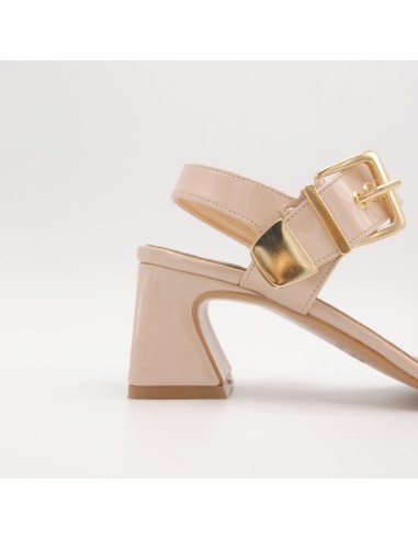 Sandalo nude con fibbia