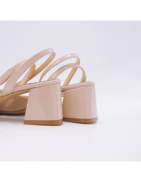 NACREE DECOLLETE' NUDE CON PUNTA QUADRATA