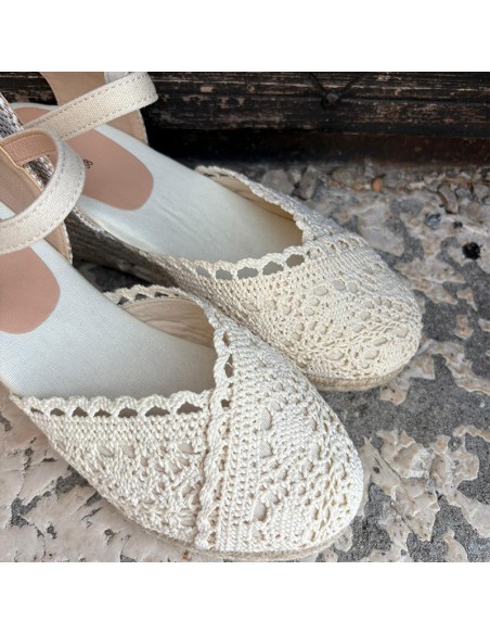 Campesina uncinetto con zeppa