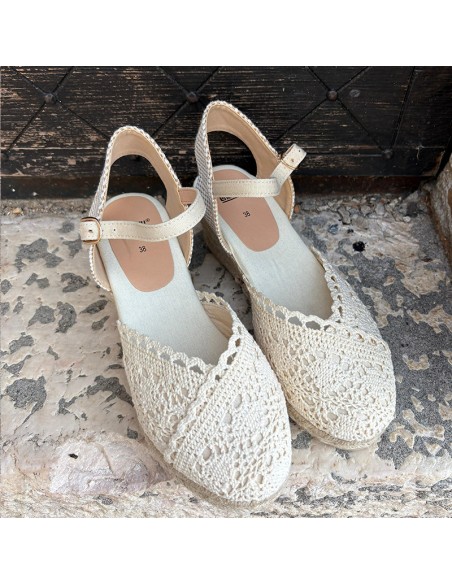 Campesina uncinetto con zeppa