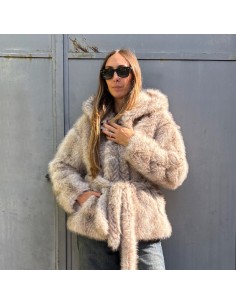 Ecopelliccia con cappuccio...