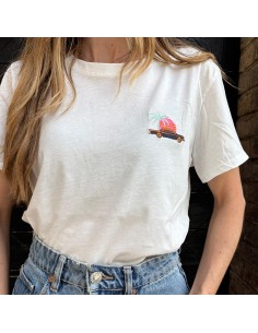 T-shirt con ricamo... 2