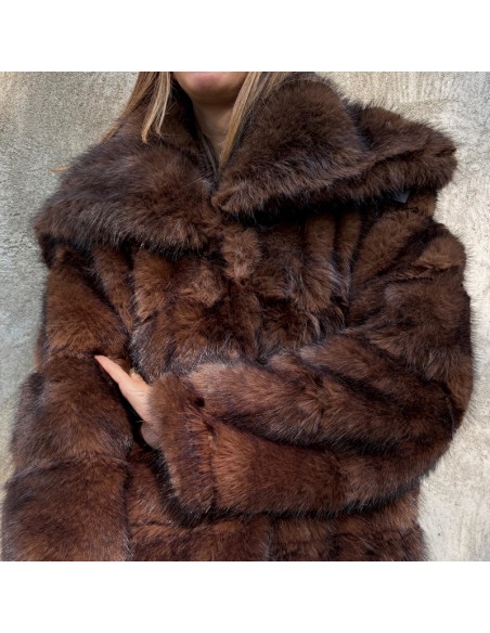 Ecopelliccia con maxi-collo