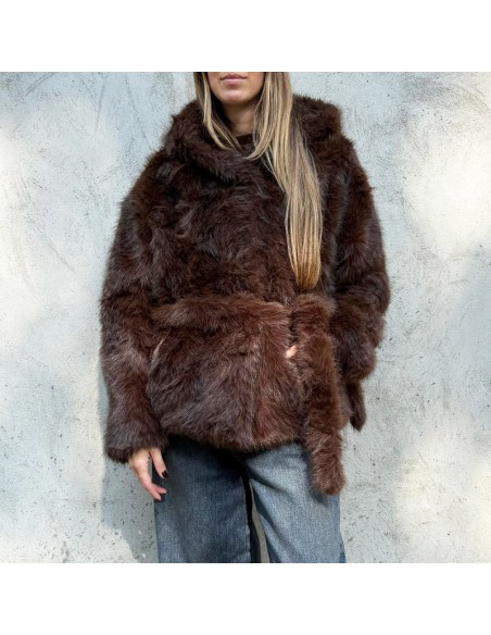 Ecopelliccia con cappuccio e fusciacca visone