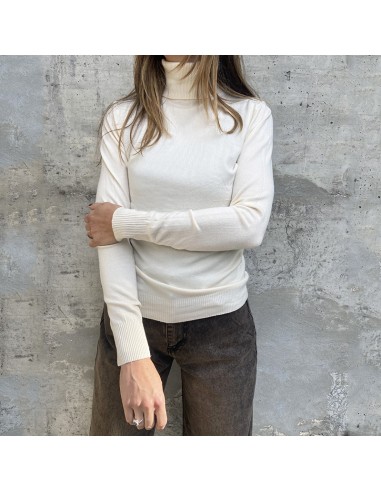 Maglia collo alto in viscosa latte