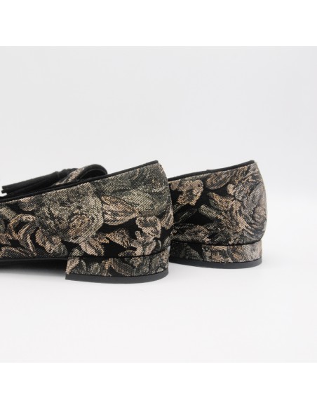 Pasinetti ballerina damascata con nappine