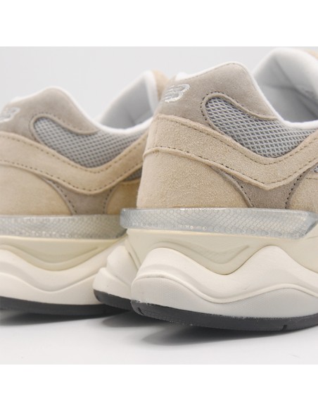 NEW BALANCE 9060 LBD beige
